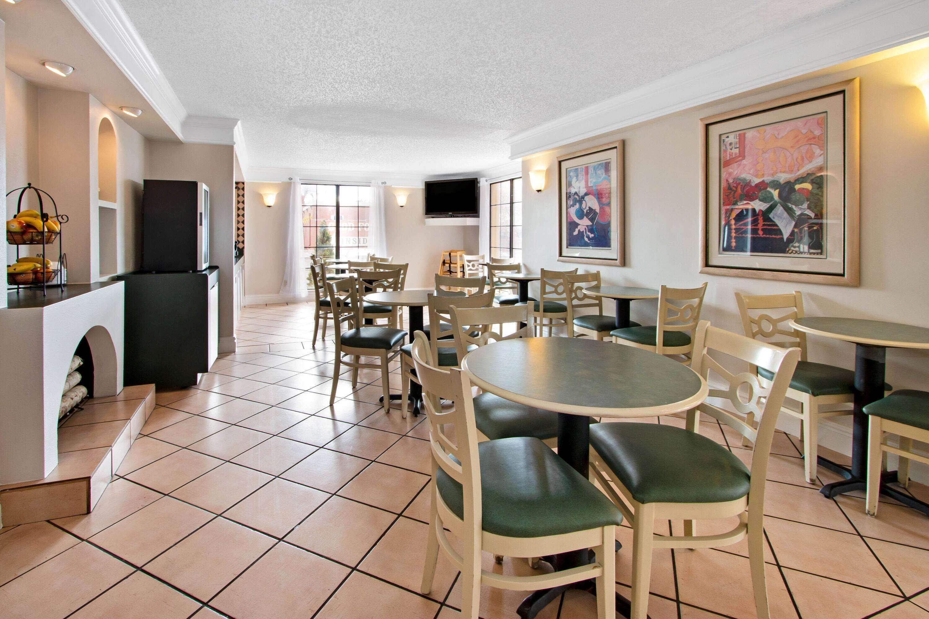 La Quinta Inn By Wyndham Albuquerque Airport Exteriér fotografie