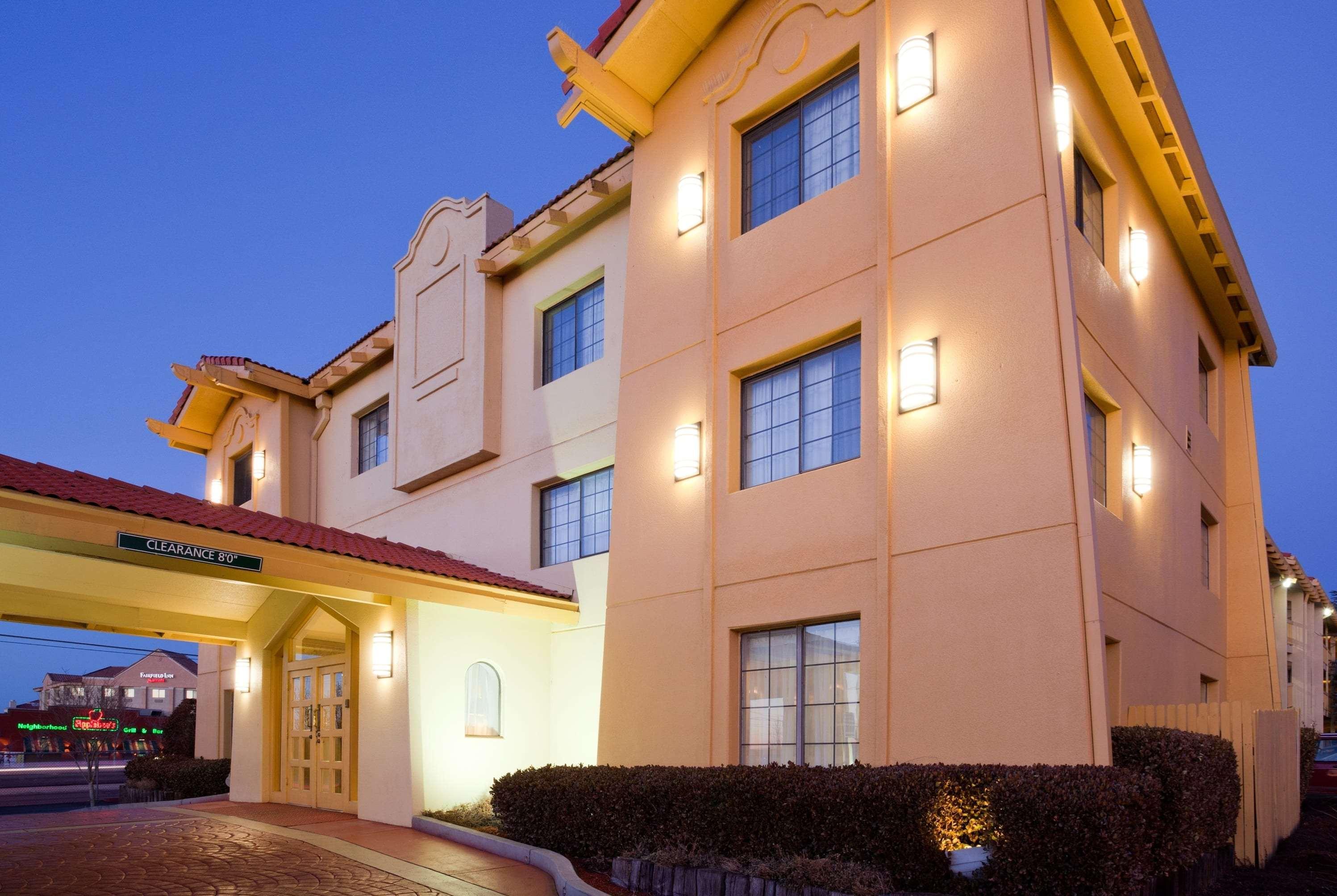 La Quinta Inn By Wyndham Albuquerque Airport Exteriér fotografie