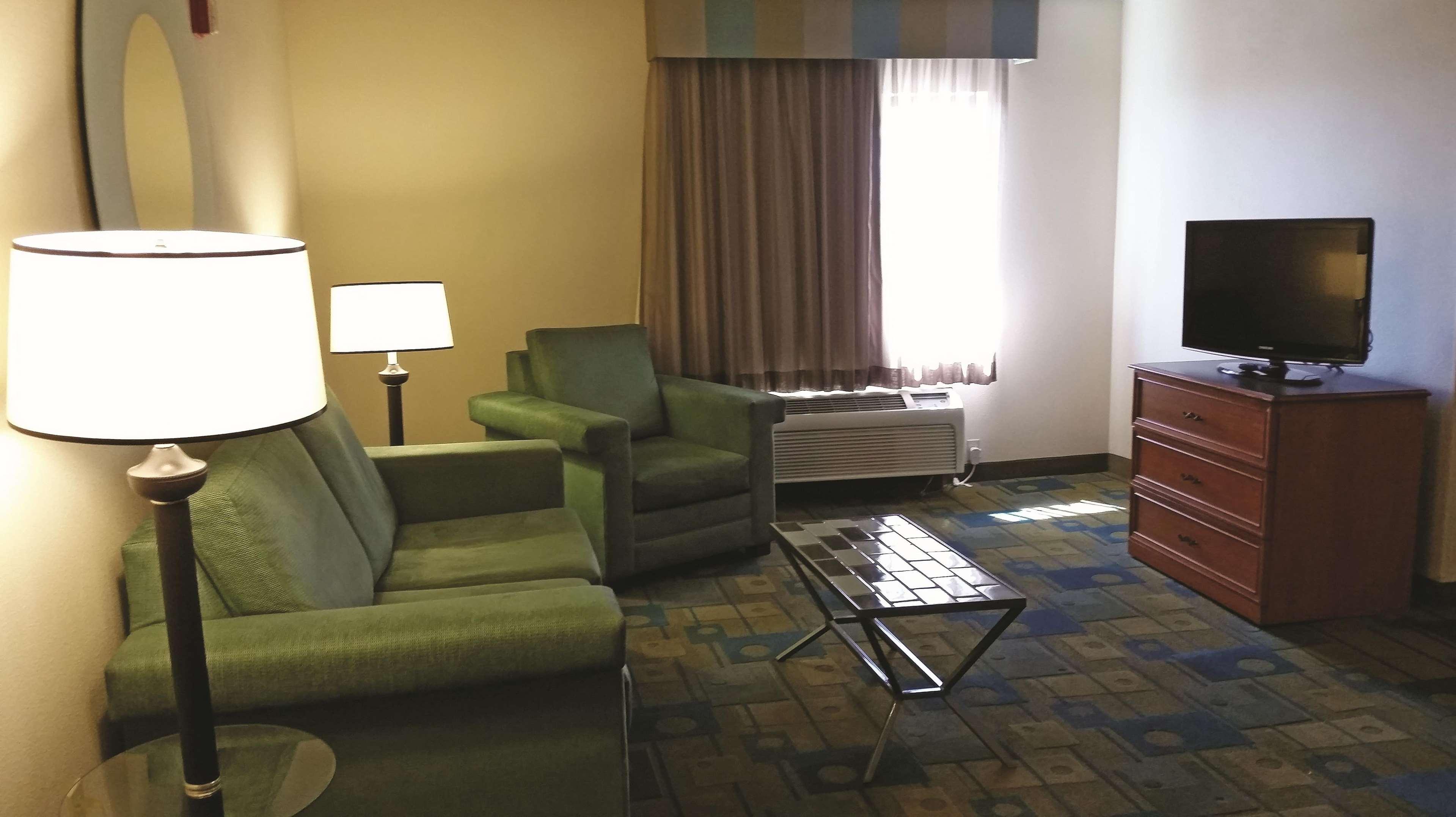 La Quinta Inn By Wyndham Albuquerque Airport Exteriér fotografie